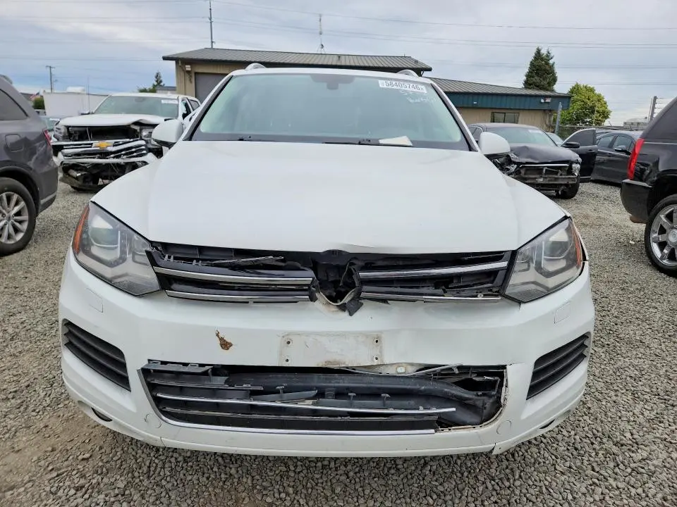 2013 VOLKSWAGEN TOUAREG V6 TDI  