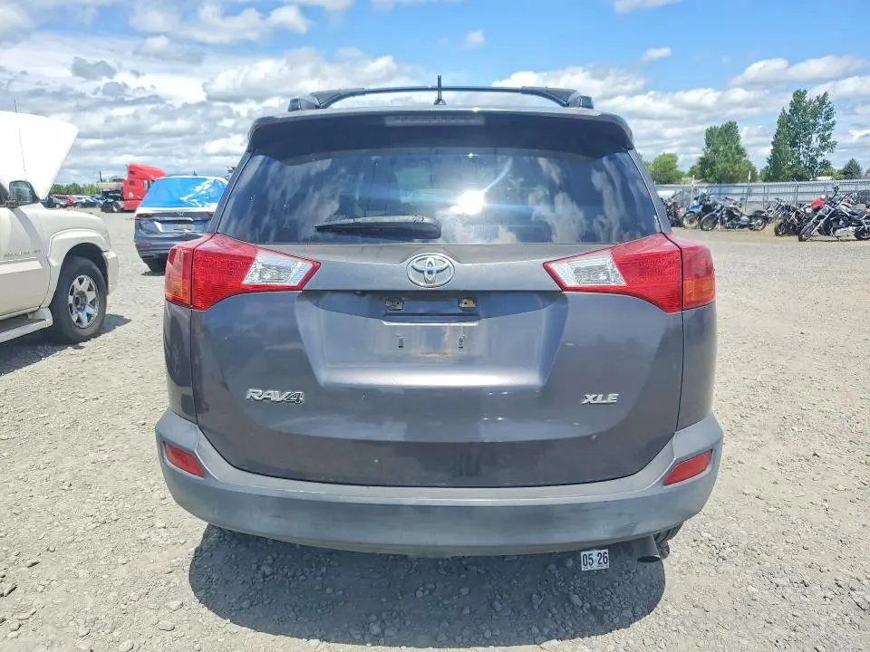 2014 TOYOTA RAV4 XLE  