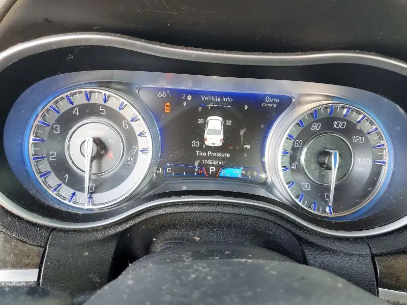 2017 CHRYSLER 300C   
