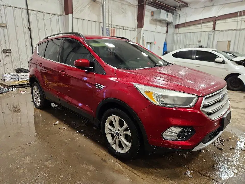 2018 FORD ESCAPE SE  