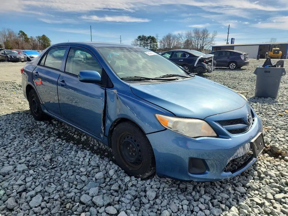 2013 TOYOTA COROLLA BASE  