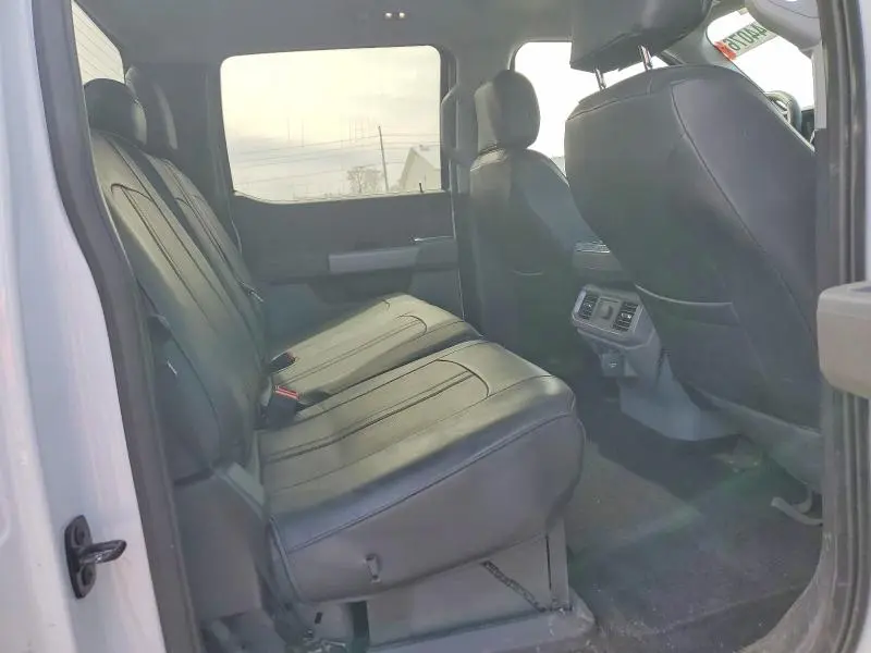 2024 FORD F150 XLT  
