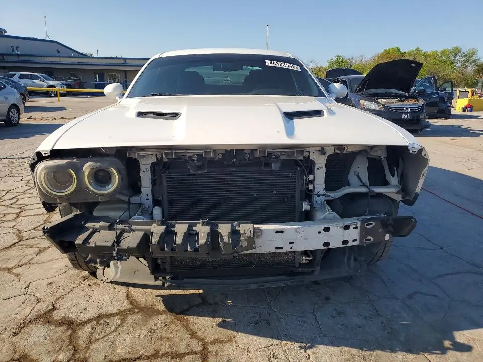 2015 DODGE CHALLENGER SXT  