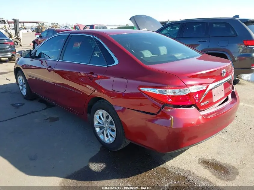 2017 TOYOTA CAMRY LE