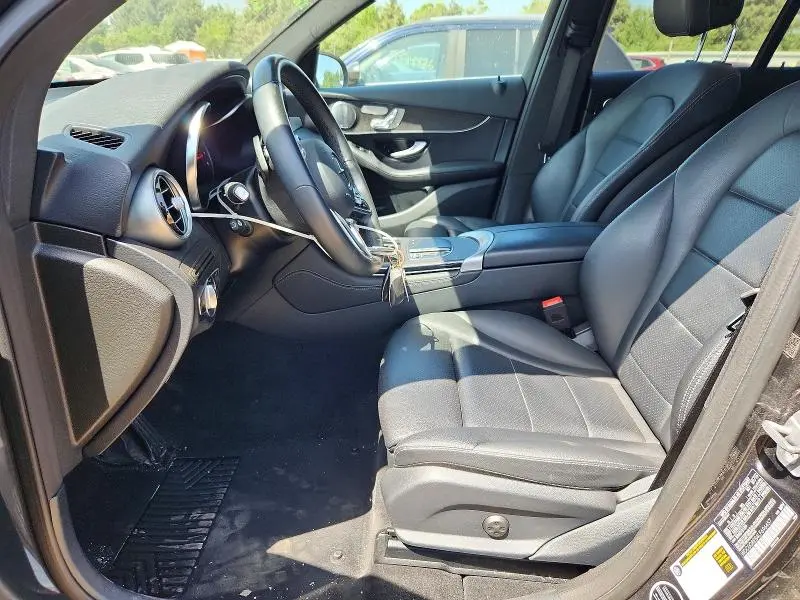 2020 MERCEDES-BENZ GLC 300 4MATIC  