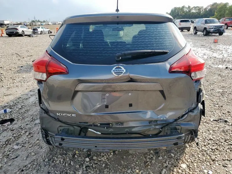 2020 NISSAN KICKS S  