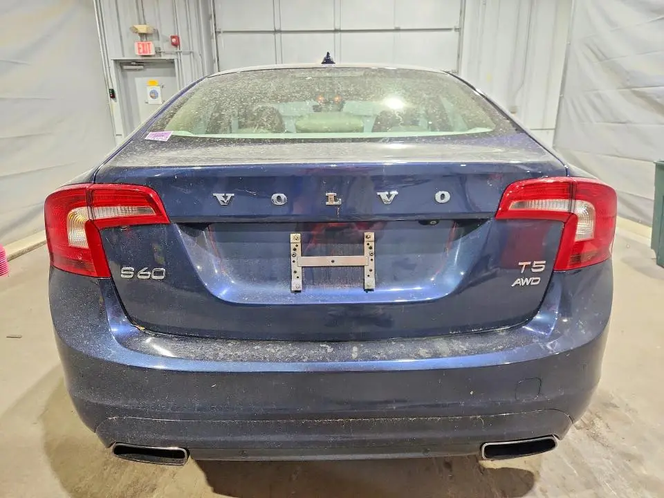 2015 VOLVO S60 PREMIER  