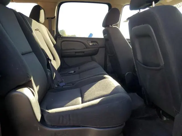 2011 CHEVROLET SUBURBAN K1500 LS  