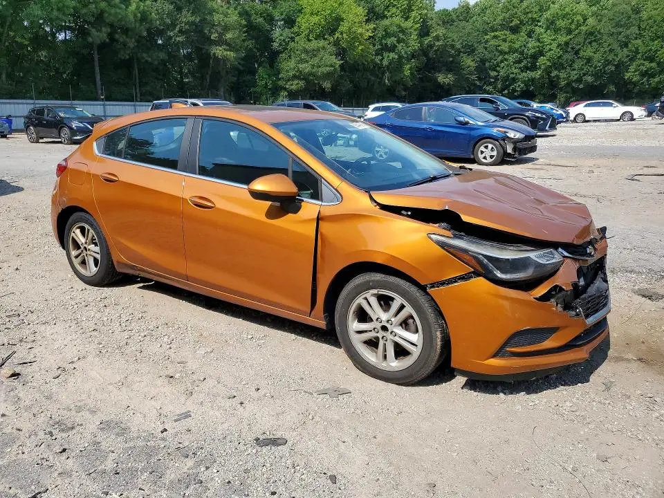 2017 CHEVROLET CRUZE LT  