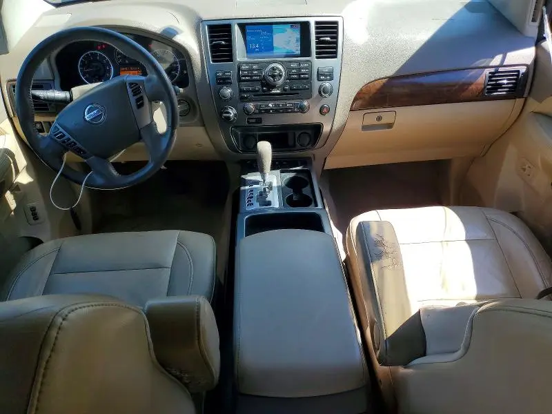 2014 NISSAN ARMADA SV  