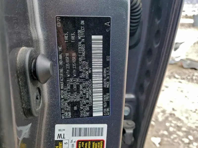 2021 TOYOTA HIGHLANDER HYBRID XLE  