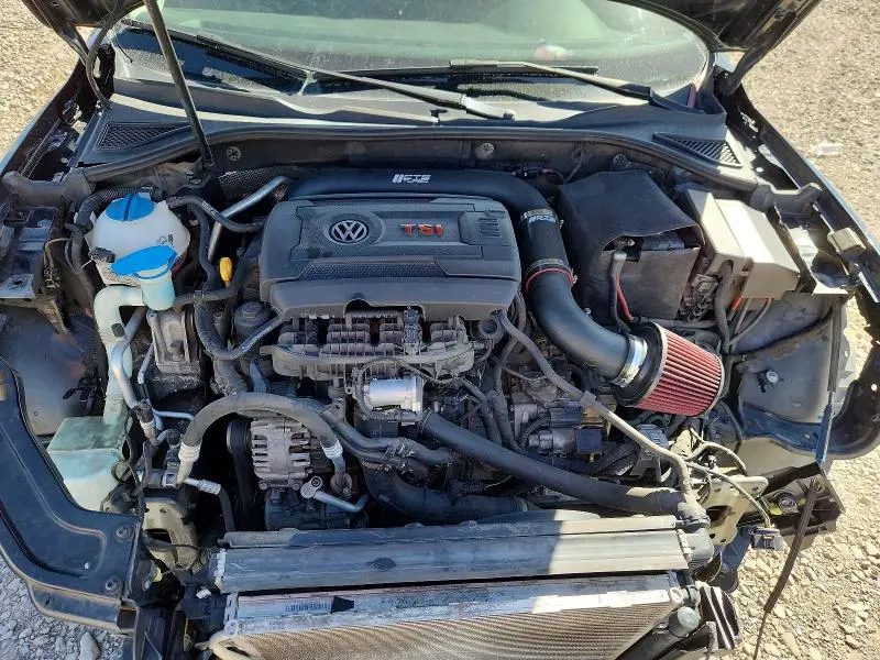2016 VOLKSWAGEN PASSAT SE  