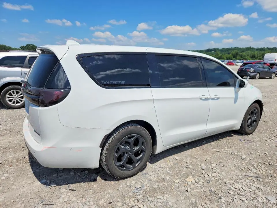 2022 CHRYSLER PACIFICA HYBRID TOURING L  