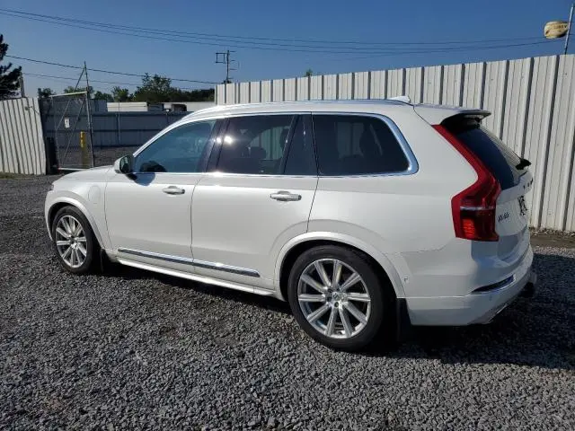 2017 VOLVO XC90 T8  