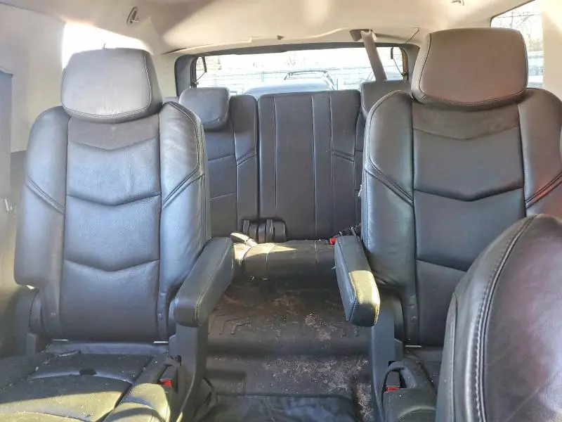 2016 CADILLAC ESCALADE LUXURY  