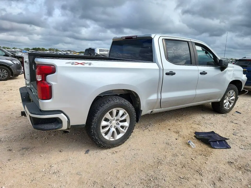2022 CHEVROLET SILVERADO K1500 CUSTOM  