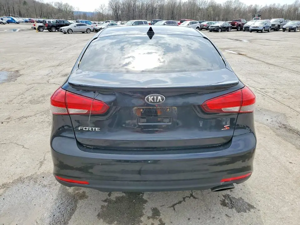 2018 KIA FORTE S  