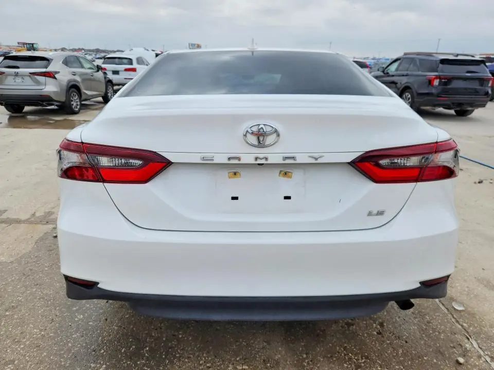2021 TOYOTA CAMRY LE  