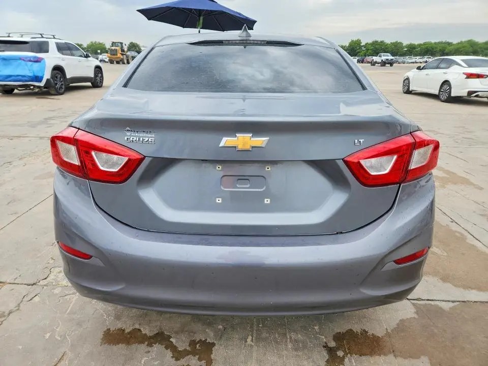 2018 CHEVROLET CRUZE LT  