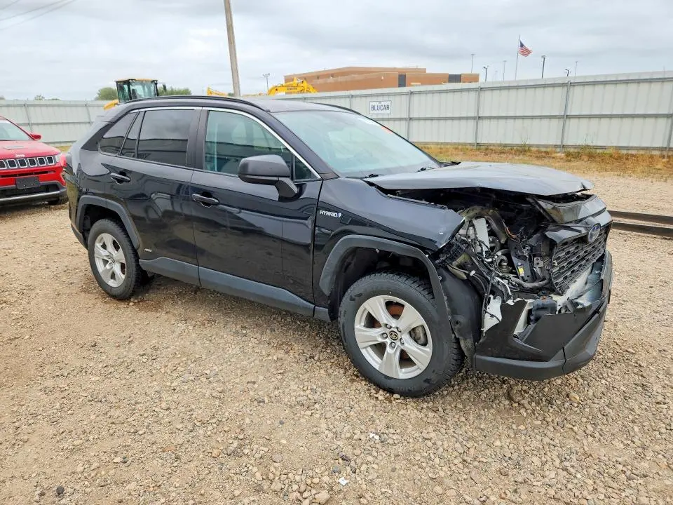 2021 TOYOTA RAV4 LE  