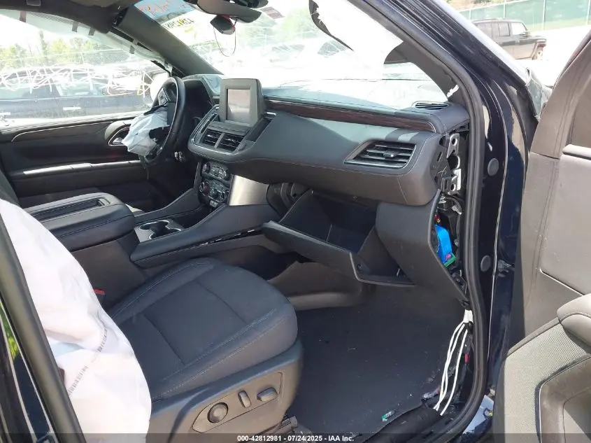 2024 CHEVROLET SUBURBAN 4WD LS
