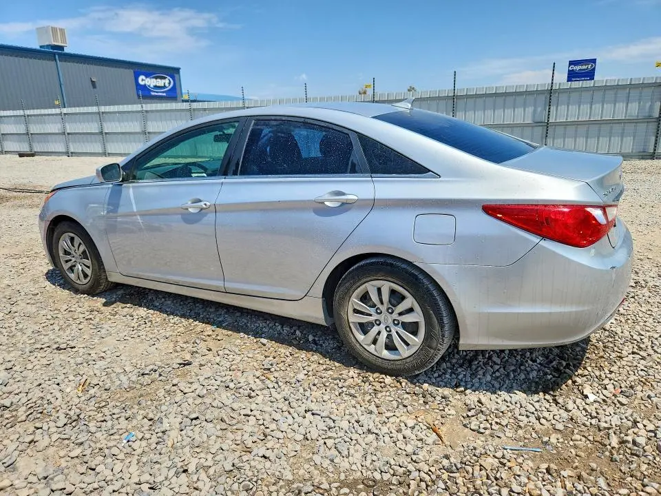 2011 HYUNDAI SONATA GLS  