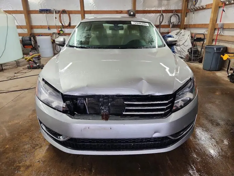 2014 VOLKSWAGEN PASSAT SE  