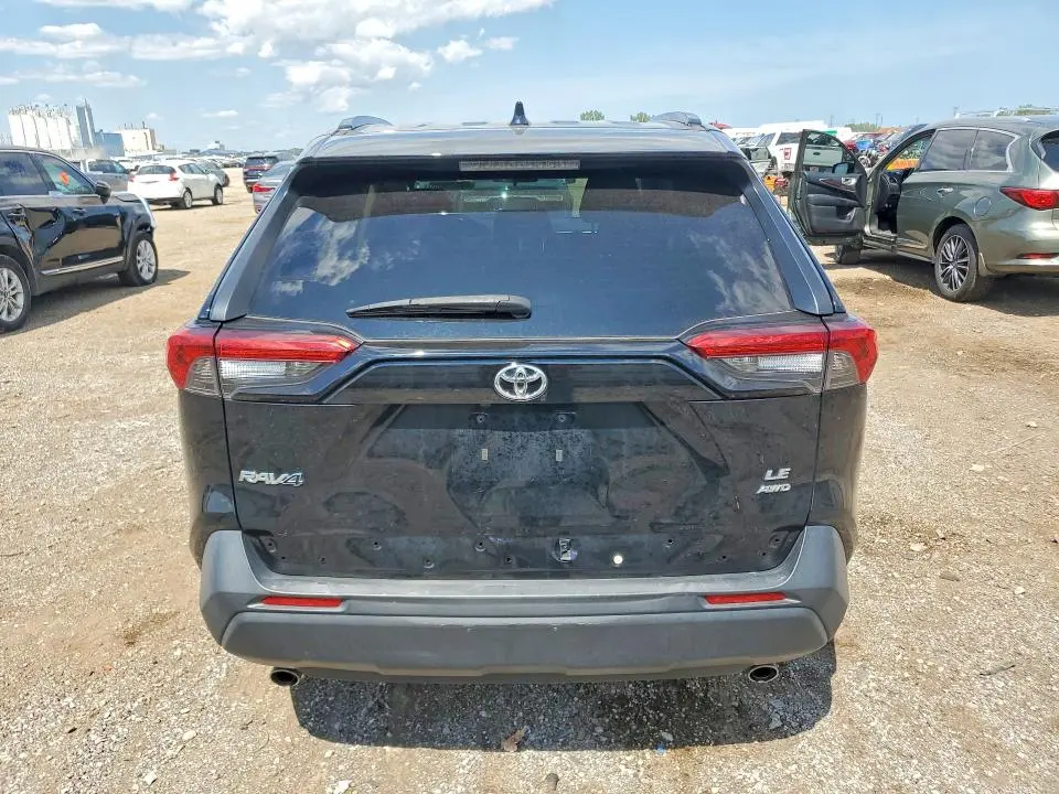 2019 TOYOTA RAV4 LE  