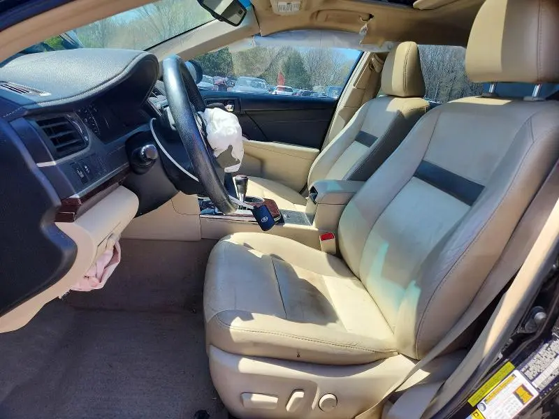 2014 TOYOTA CAMRY XLE  