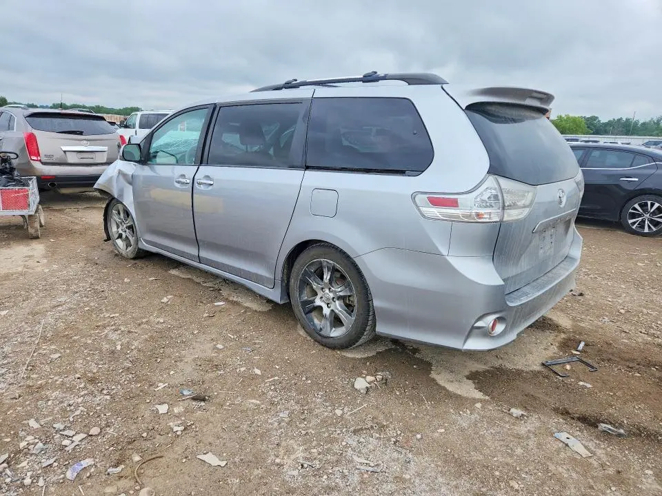 2013 TOYOTA SIENNA SPORT  
