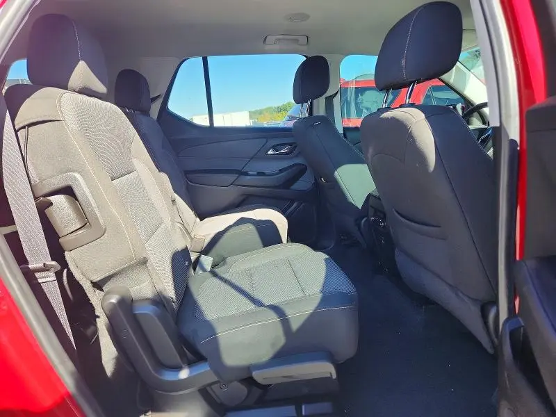 2019 CHEVROLET TRAVERSE LT  