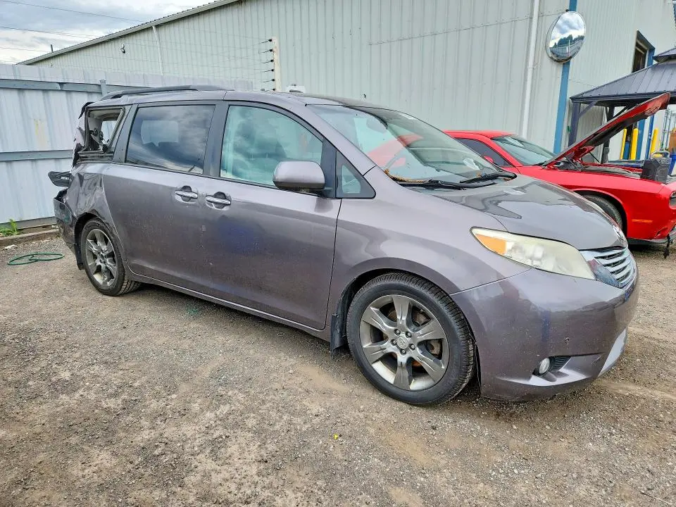 2011 TOYOTA SIENNA XLE 8-PASSENGER  