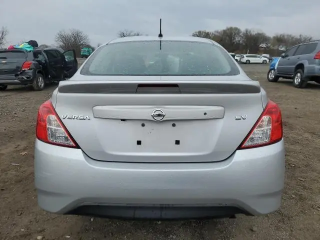 2019 NISSAN VERSA S