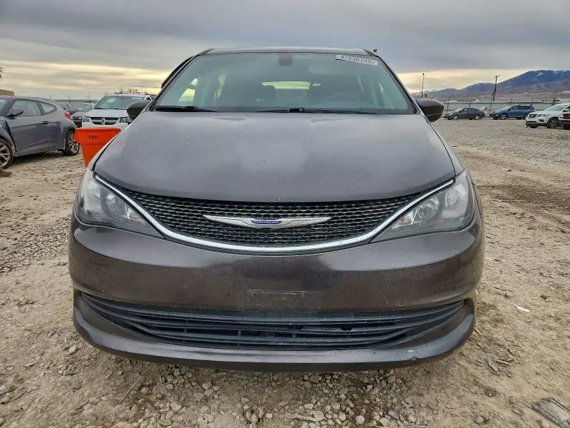 2020 CHRYSLER VOYAGER LX  