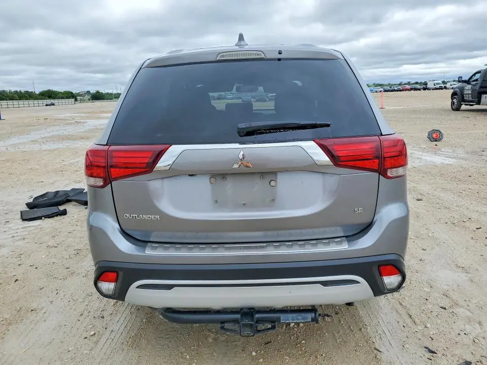 2020 MITSUBISHI OUTLANDER SE  