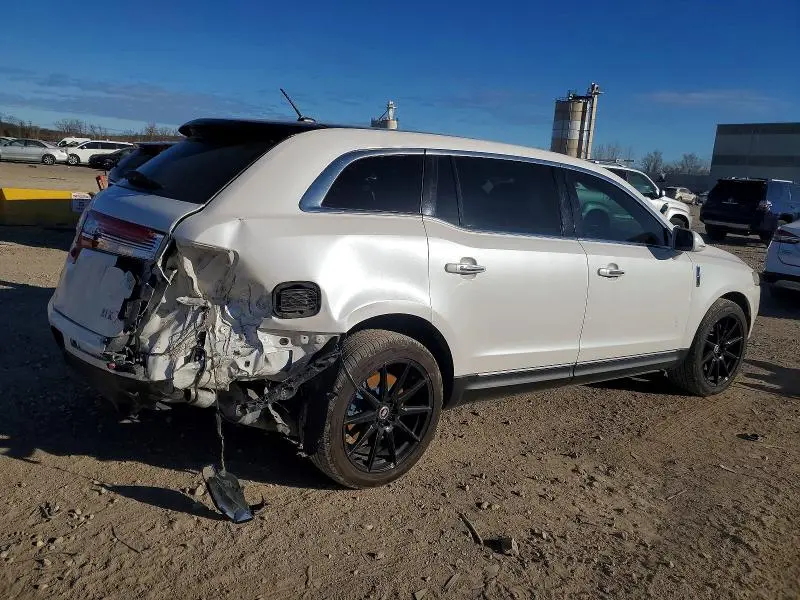 2015 LINCOLN MKT   