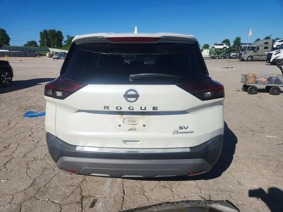 2021 NISSAN ROGUE SV  