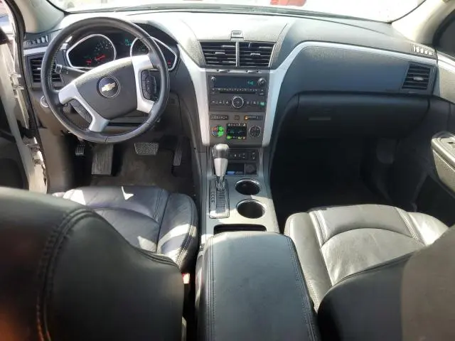2010 CHEVROLET TRAVERSE LT  