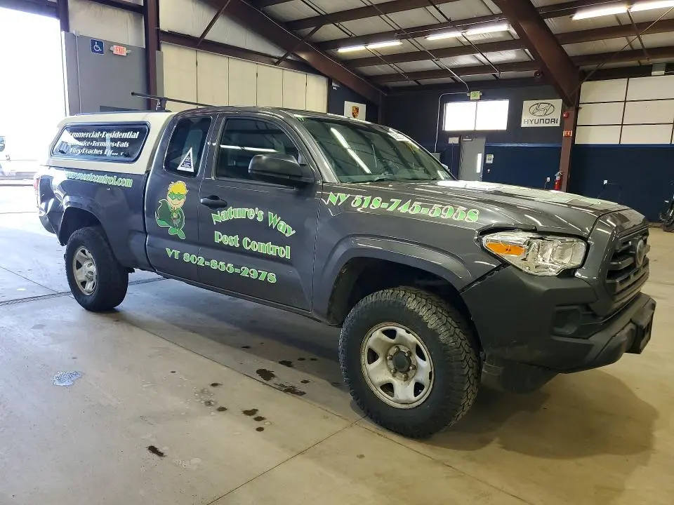 2018 TOYOTA TACOMA SR  