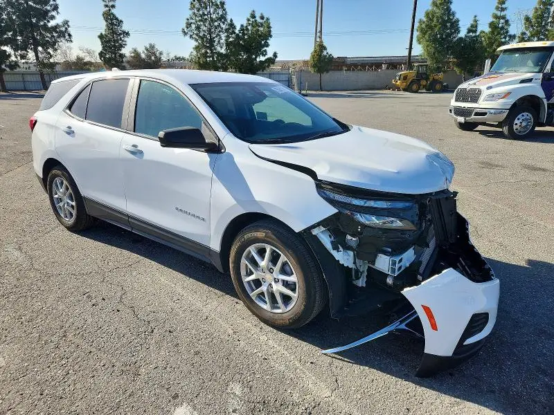 2022 CHEVROLET EQUINOX LS  