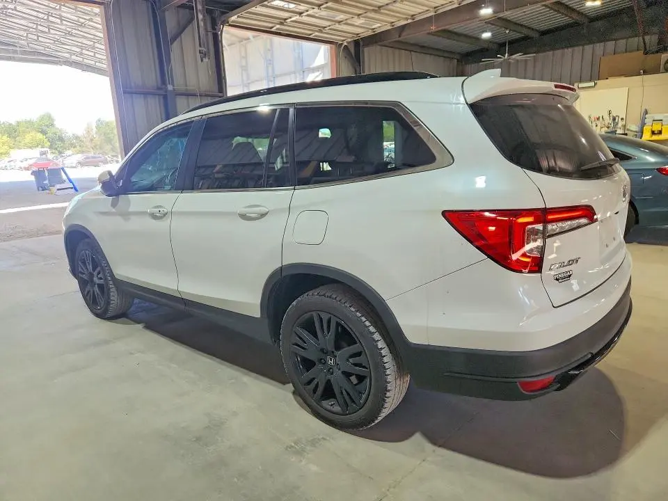 2021 HONDA PILOT SE  