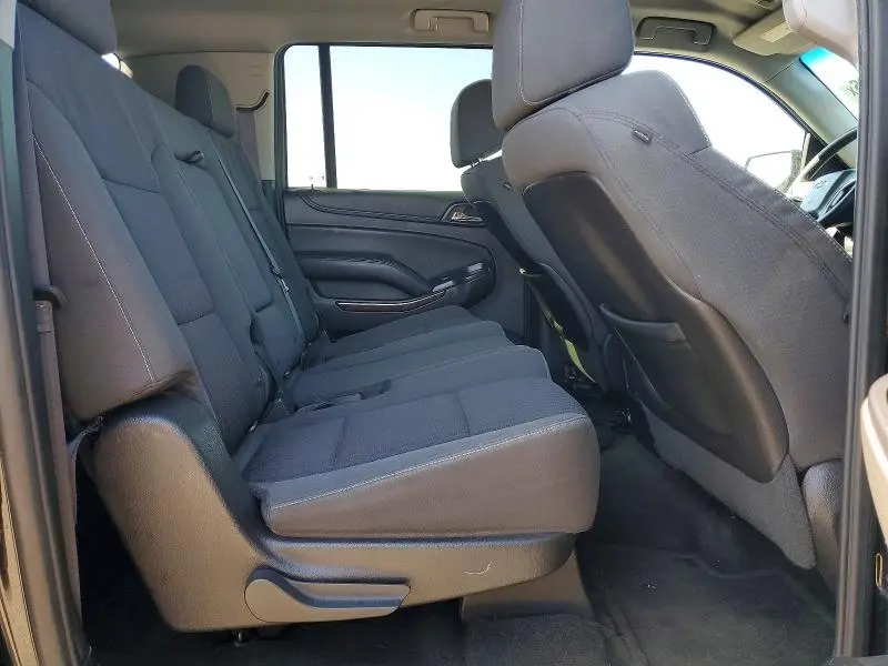 2015 CHEVROLET SUBURBAN C1500 LS  