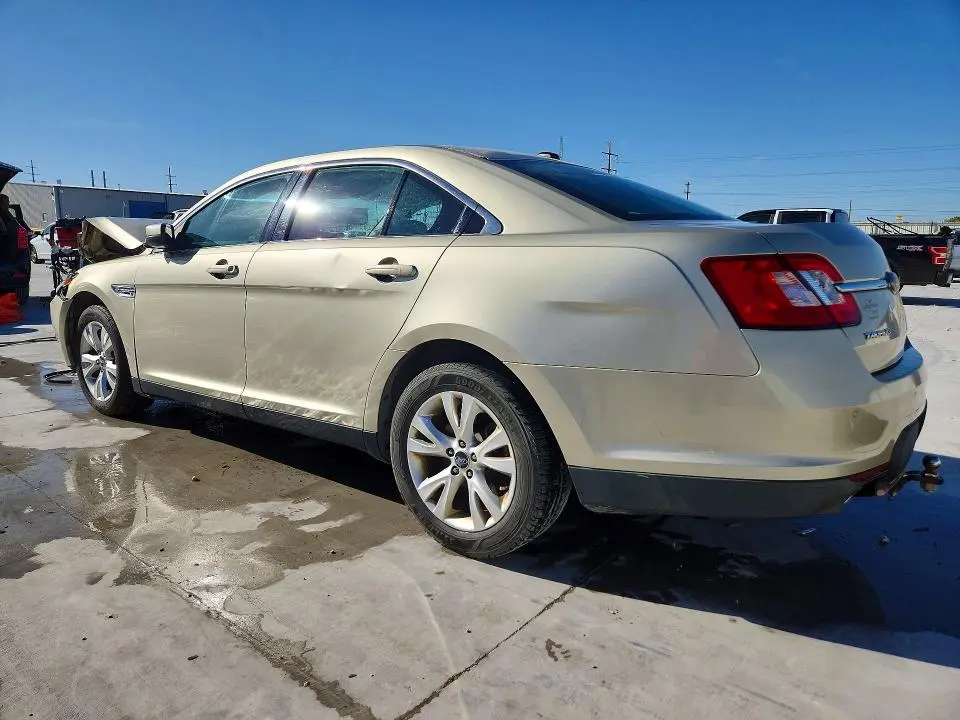 2011 FORD TAURUS SEL  