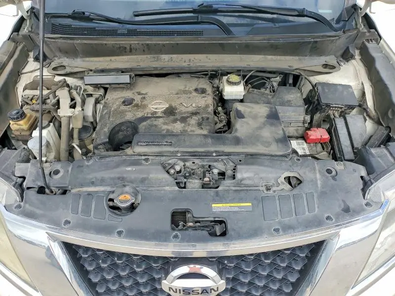 2016 NISSAN PATHFINDER SV  