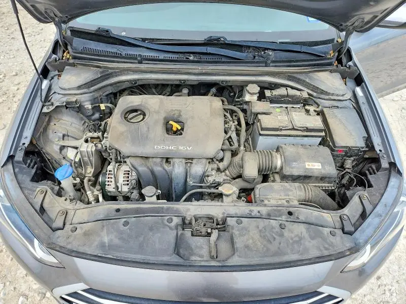 2018 HYUNDAI ELANTRA SE  