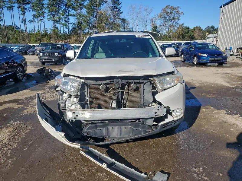 2013 TOYOTA HIGHLANDER LIMITED  