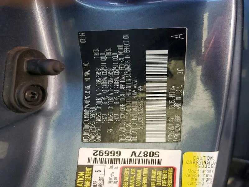 2014 TOYOTA SIENNA LE  