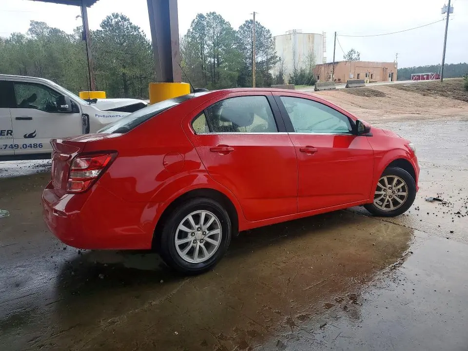 2017 CHEVROLET SONIC LT  
