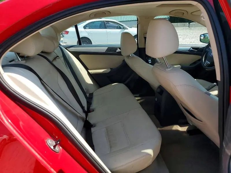 2011 VOLKSWAGEN JETTA SEL  