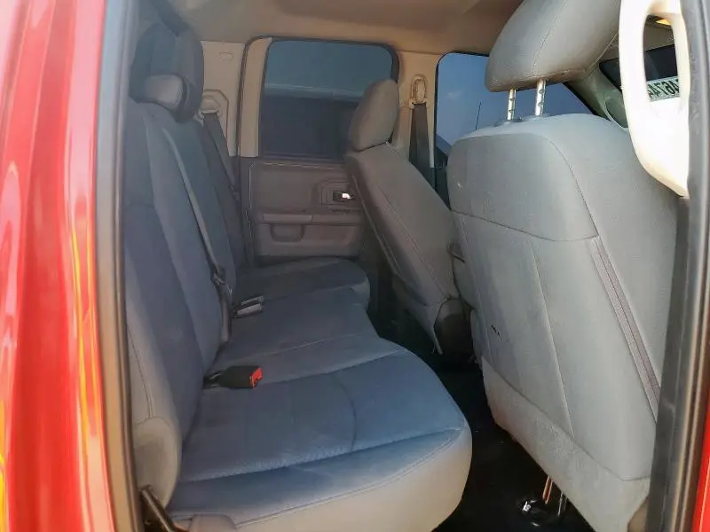 2018 RAM 1500 SLT  